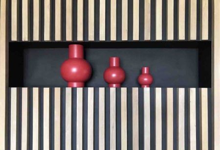 Vase Strøm rouge small de Raawii