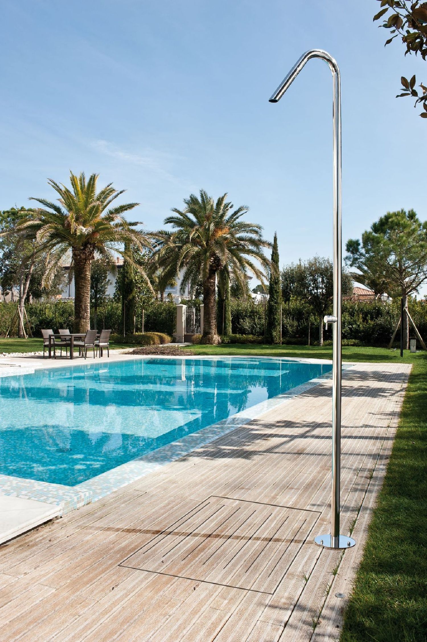 Douche extérieure design Twiggy CSR40 M de Fontealta