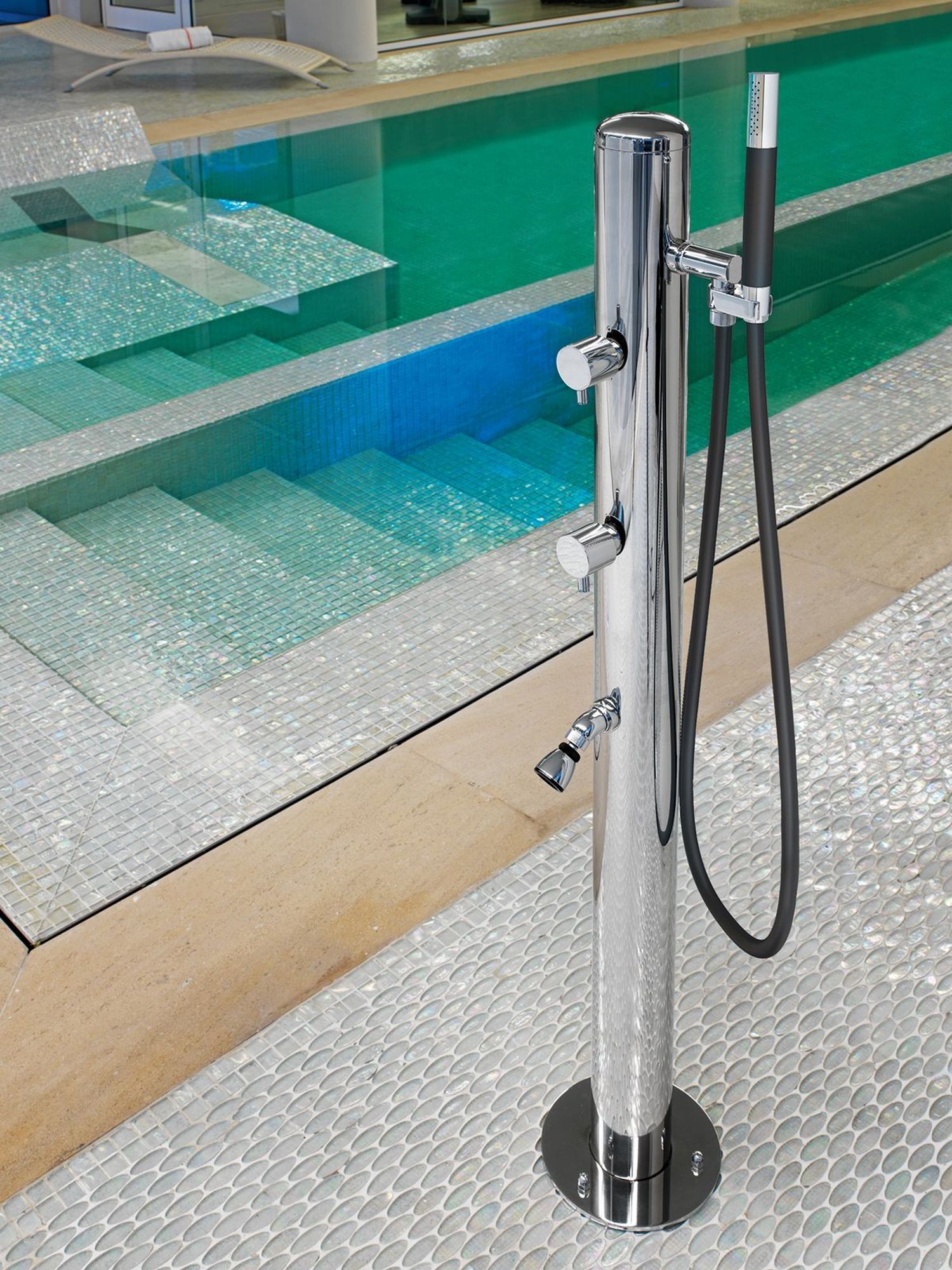 Douche piscine inox avec douchette rince-pieds -  Sping COL90.2