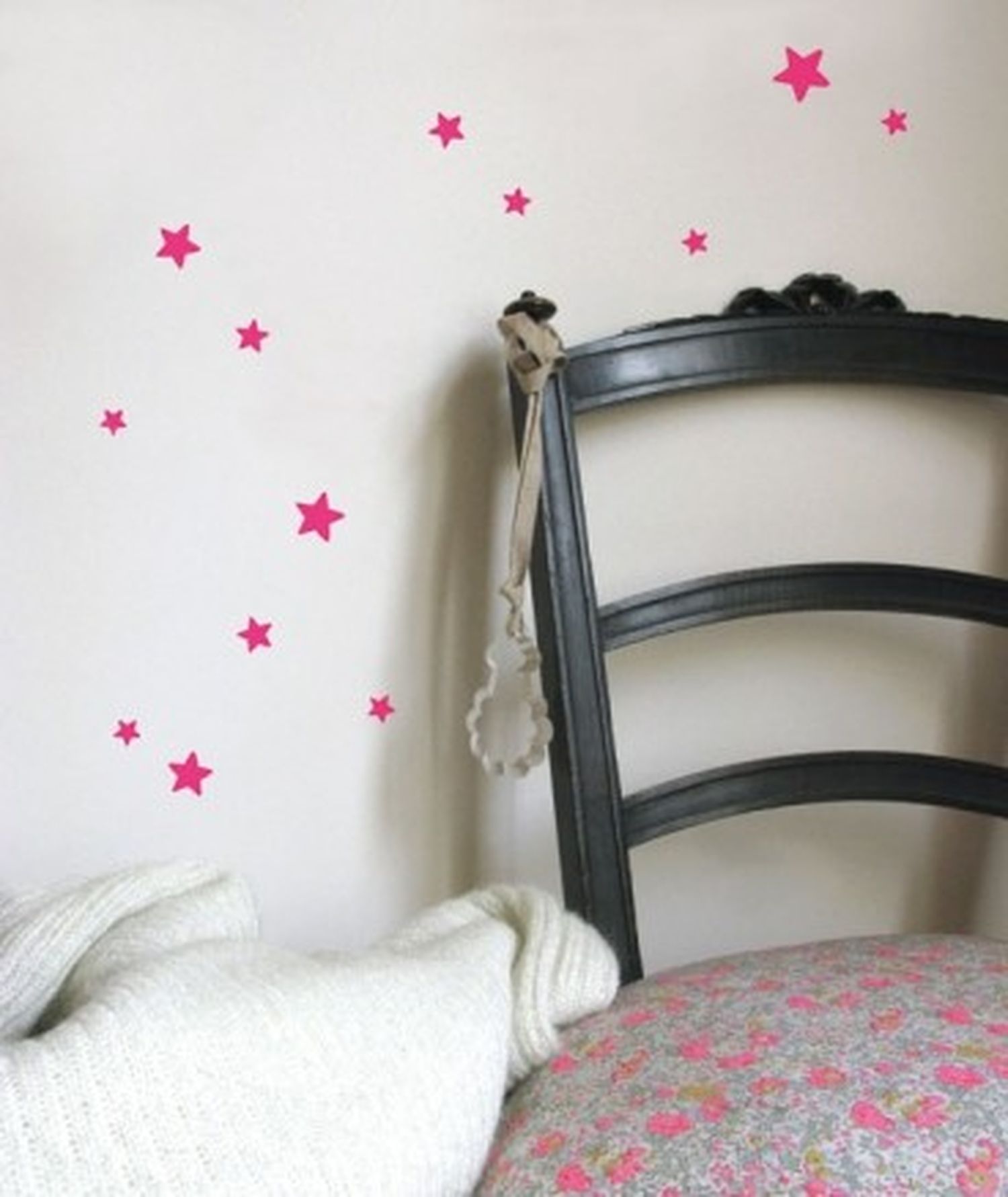 Stickers chambre fille, stickers muraux bébé, autocollant étoiles, formes,  rose et gris -  France