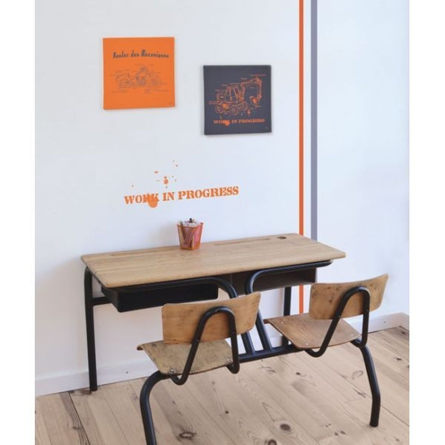 Sticker mural texte orange work in progress de Lilipinso