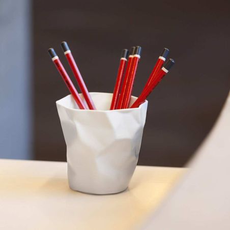 Pot à crayons design aspect froissé Pen Pen de Essey