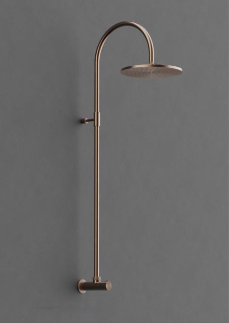 Douche extérieure inox Club Large W257C de Fontealta